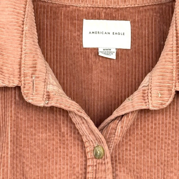 American Eagle Corduroy Crop Button Down Shirt - Picture 5 of 6